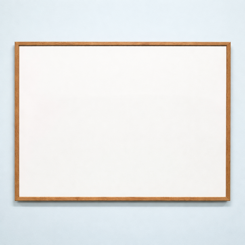 Whiteboard med egetræs ramme