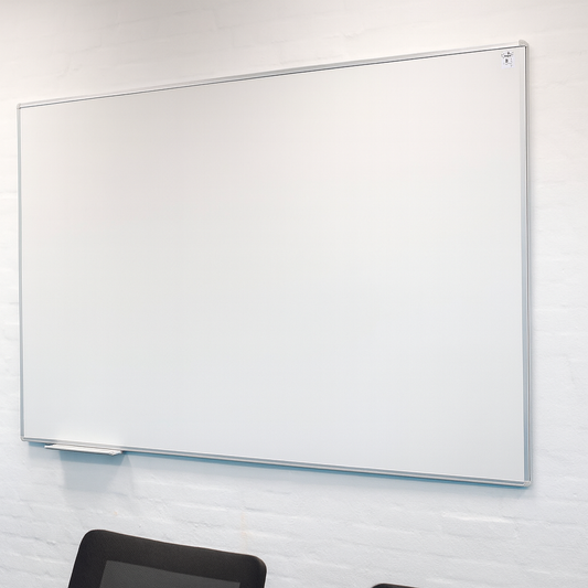 Whiteboard med aluramme og keramisk overflade - op til 500 cm